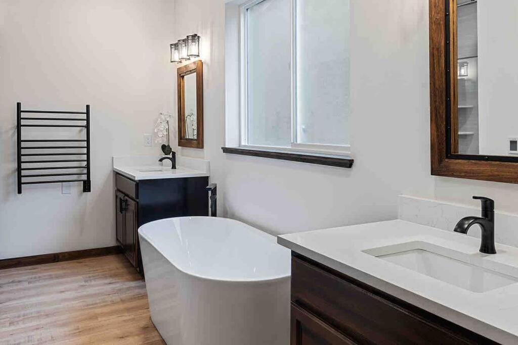 Luxe Mt. Rainier Lodge W/ Hot Tub-Ac-Game Room Ashford Exterior foto